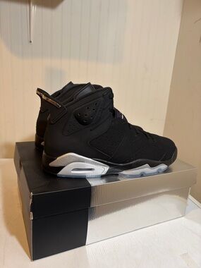 Jordan 6 Retro (Chrome) Black and Silver. BNIB. 2024 release DX2836-001